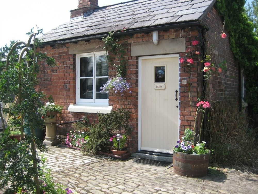 Martin Lane Farm Holiday Cottages Burscough Exterior foto